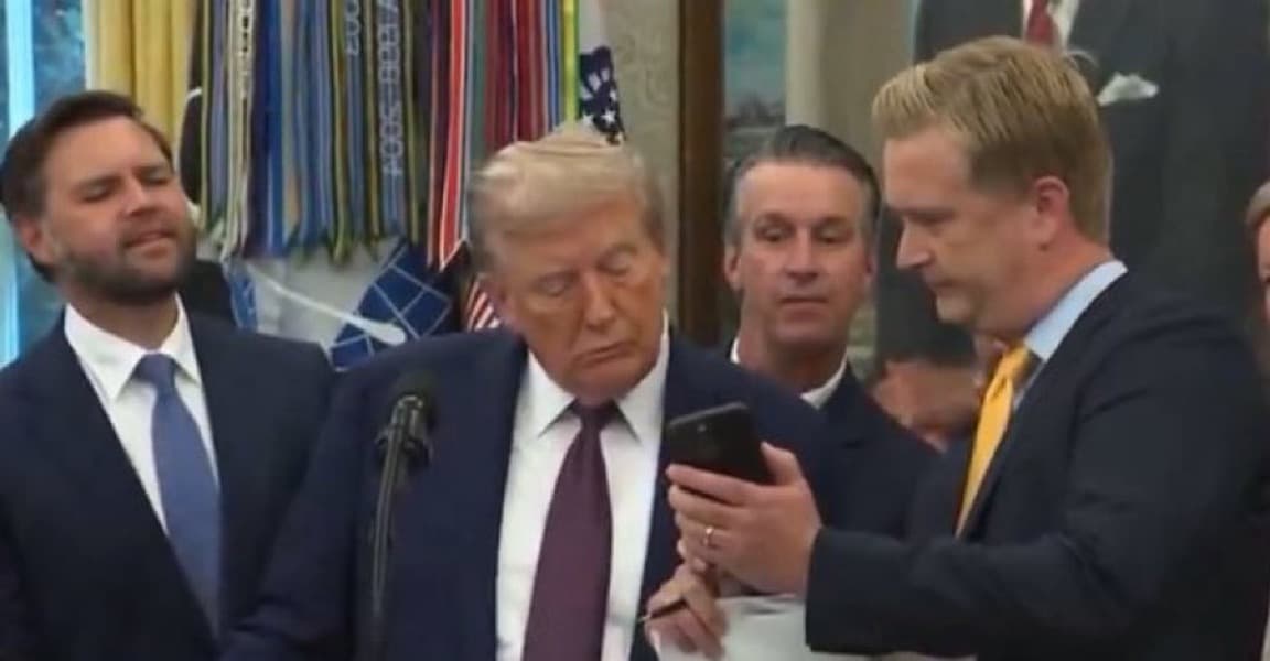 Showing Trump a meme