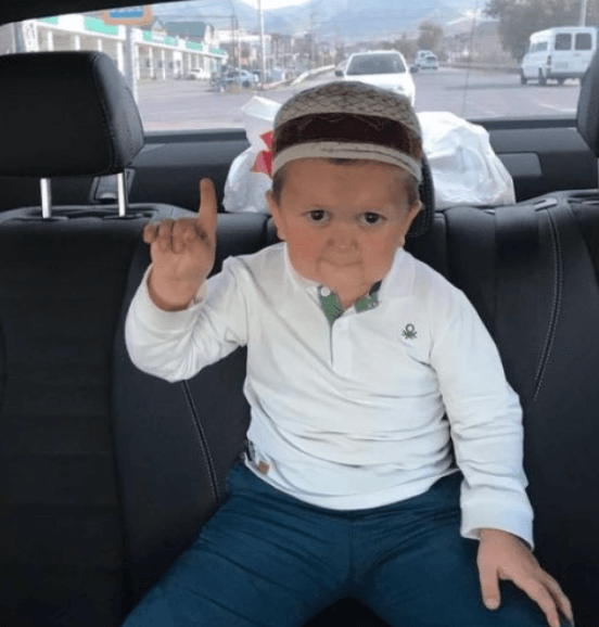 Hasbulla Finger Up