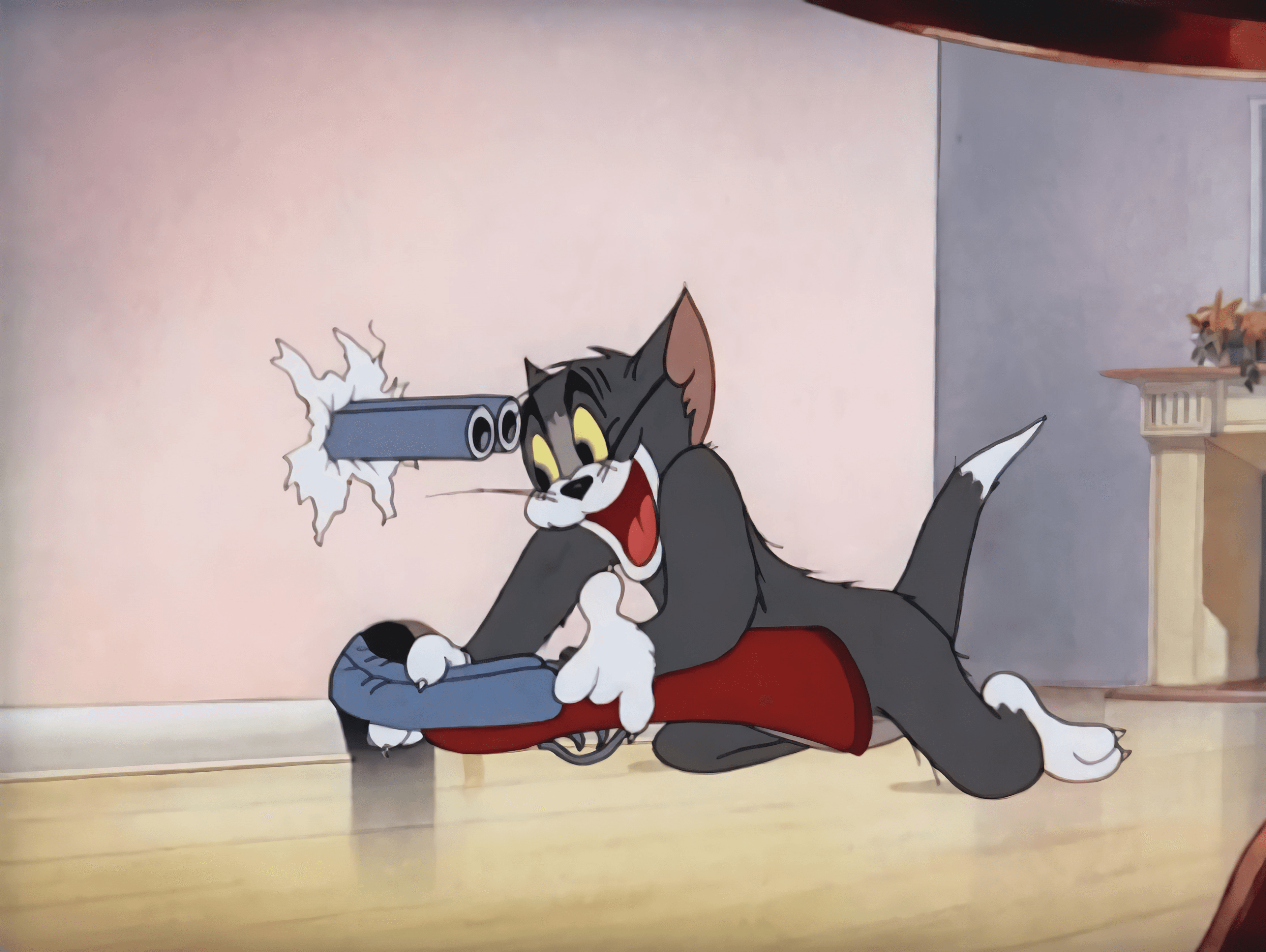 Tom shoots himself hd